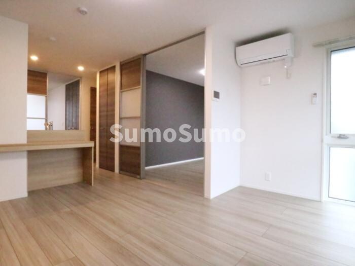 物件内観写真7　(リビングです)