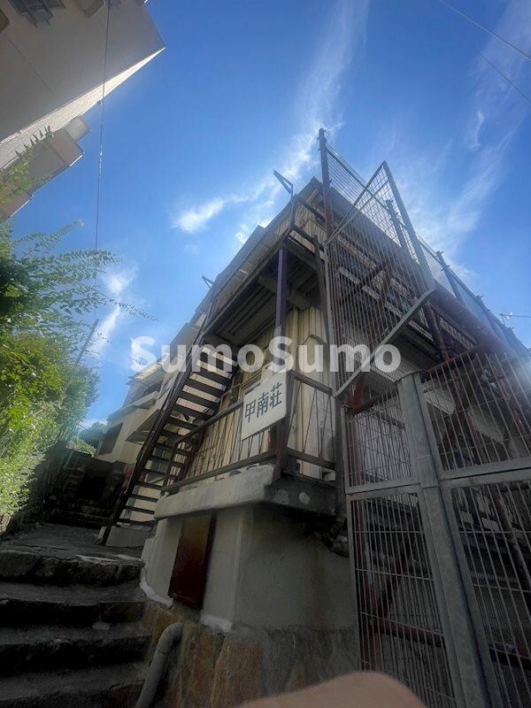 物件外観写真1　(物件の外観です)