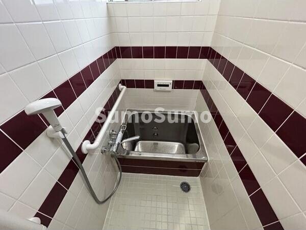 物件内観写真7　(落ち着いた空間のお風呂です)