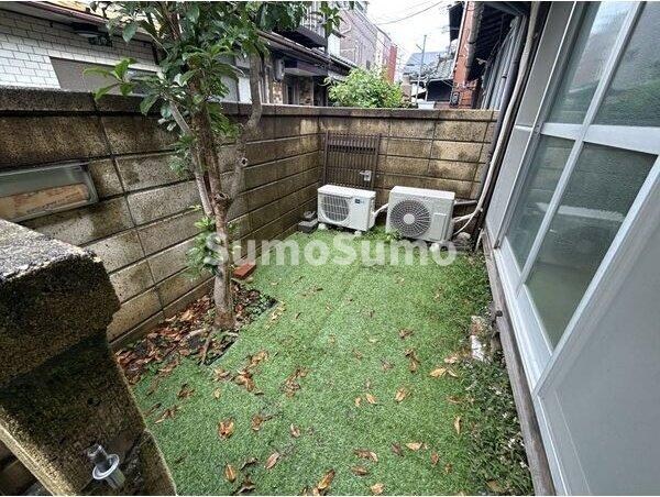 物件内観写真12　(簡単な家庭菜園も楽しめるお庭です)