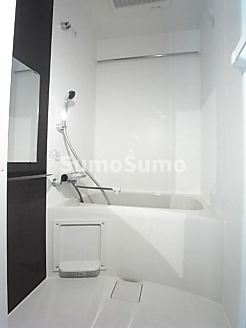 物件内観写真7　(コンパクトで使いやすいお風呂です)