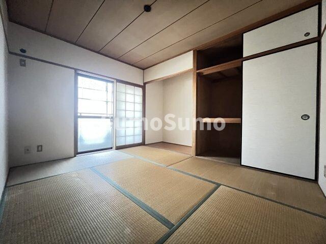 物件内観写真10　(落ち着いた雰囲気の和室付きです)