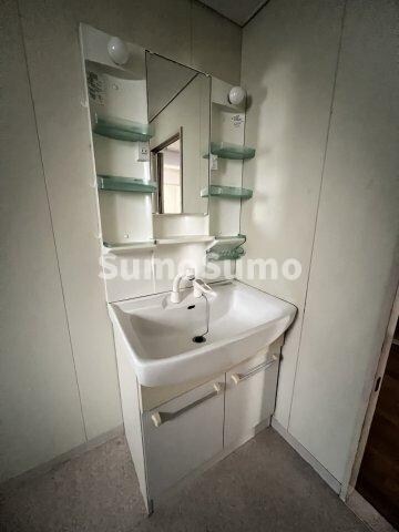 物件内観写真13　(脱衣スペースもあります)