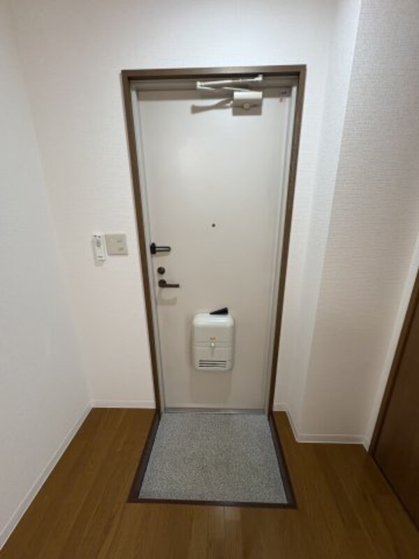 玄関(明るい玄関です)