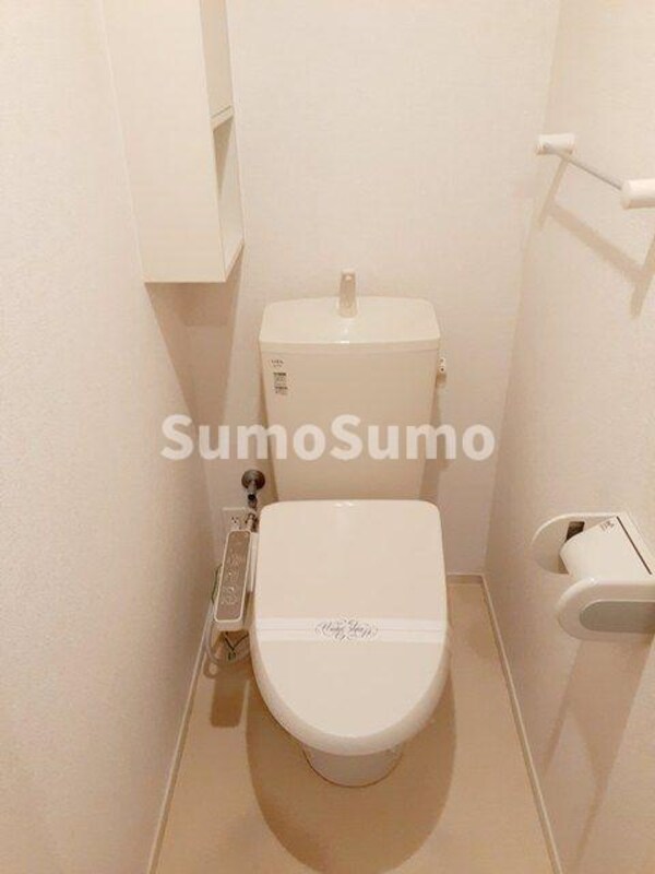 トイレ(シンプルで使いやすいトイレです)