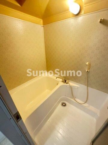 物件内観写真12　(きれいなお風呂です)