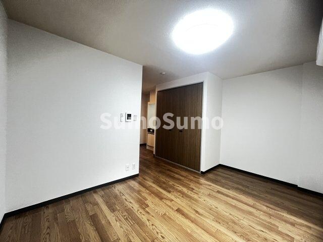 物件内観写真20　(おしゃれな居間です)