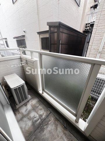 物件内観写真24　(外からの目が気にならないバルコニーで洗濯物が干せます)