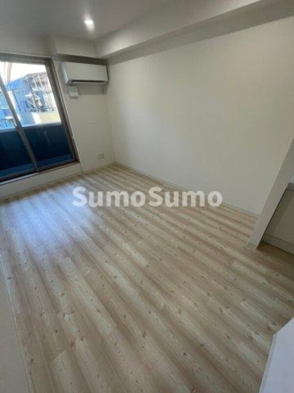 寝室(落ち着いて過ごせるお部屋なので、寝室にいかがでしょうか)