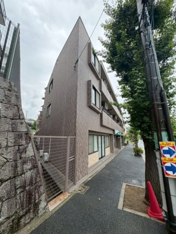 外観(落ち着いた雰囲気の外観です)