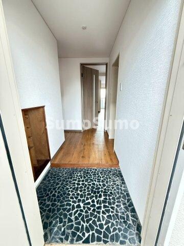 物件内観写真2　(玄関です)