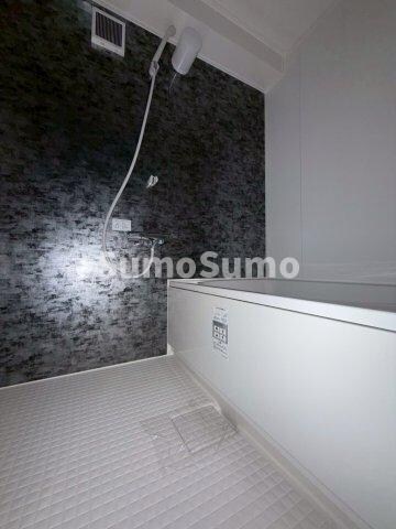 物件内観写真7　(コンパクトで使いやすいお風呂です)