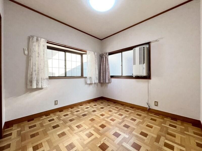 物件内観写真10　(ゆったり過ごせるリビングです)