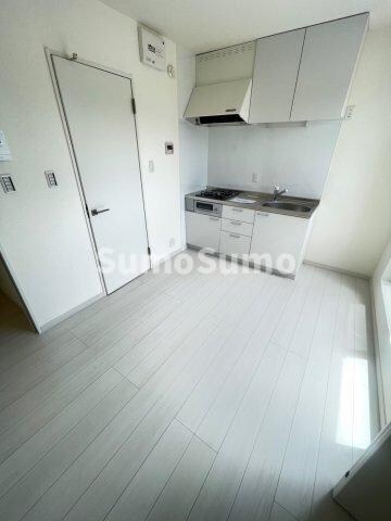 物件内観写真4　(ゆったりとしたリビングです)