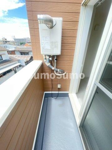 物件内観写真13　(バルコニー付きです)