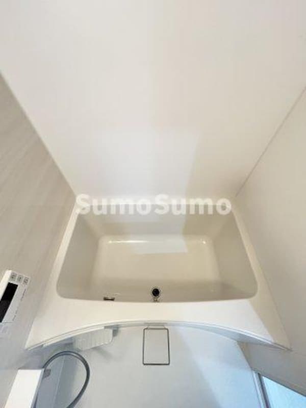 浴室(コンパクトで使いやすいお風呂です)