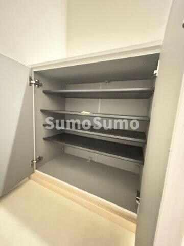 物件内観写真26　(小物を収納するのに便利です)