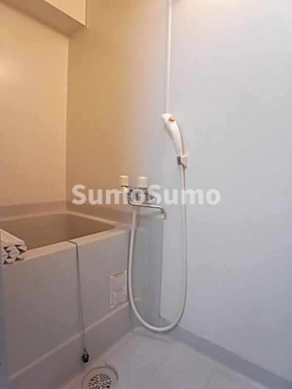 浴室(日々の疲れを癒すお風呂付です)