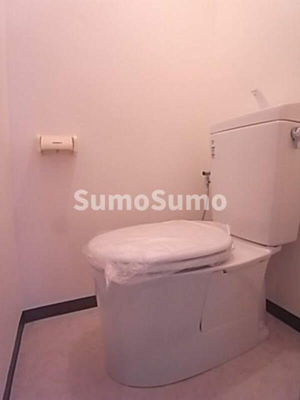 トイレ(シンプルで使いやすいトイレです)