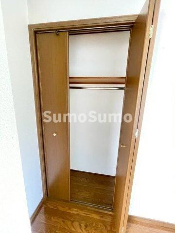 物件内観写真16　(便利な収納スペースです)