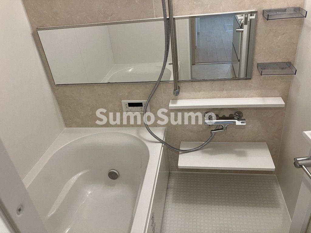 物件内観写真7　(きれいなお風呂です)