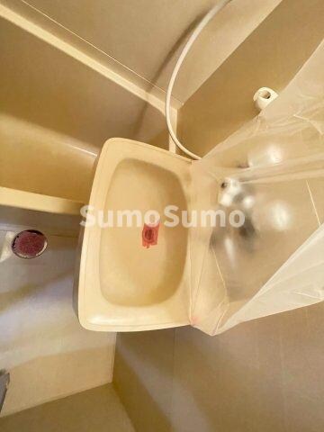 物件内観写真5　(コンパクトで使いやすい洗面所)