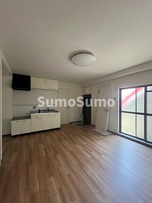 物件内観写真3　(ゆったり過ごせるリビングです)