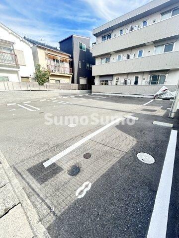 物件外観写真2　(カースペースがあります)