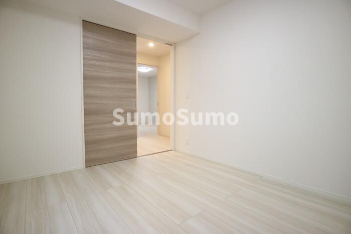 物件内観写真18　(ゆったりとしたリビングです)