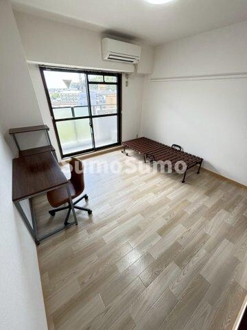 物件内観写真5　(居間です)