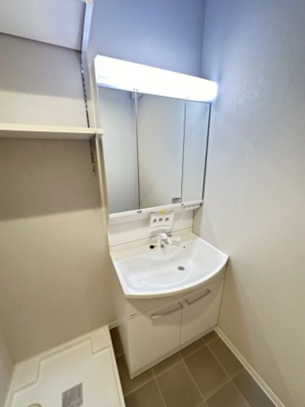 洗面・脱衣所(広い洗面スペース)