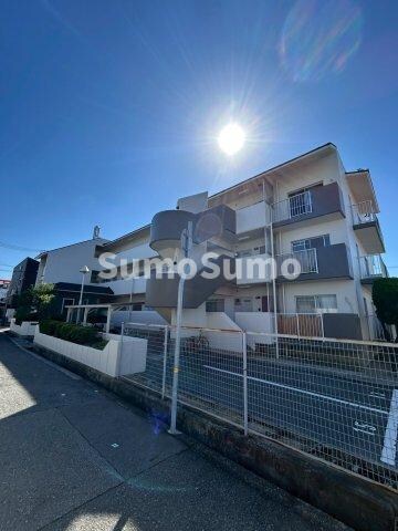 物件外観写真1　(外はこのようになっています)