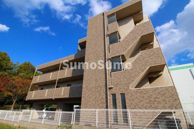 物件外観写真1　(建物外観を気になさる方へ、見た目の良い物件です)