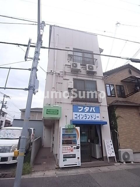 物件外観写真4　(建物の内部です)