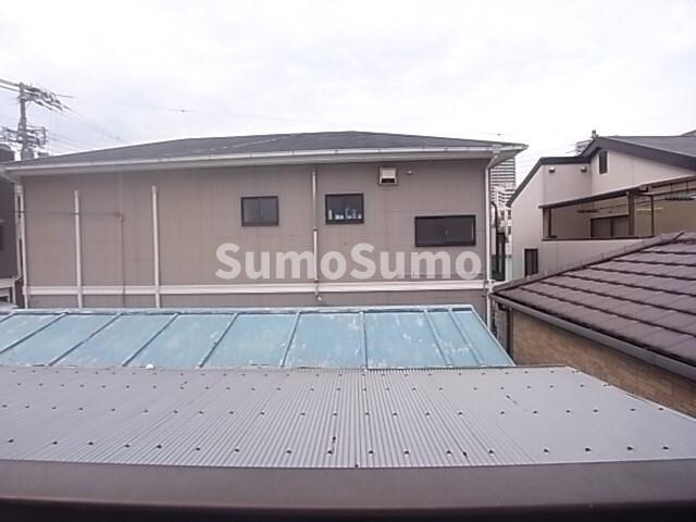 物件内観写真10　(外からの目が気にならないバルコニーで洗濯物が干せます)