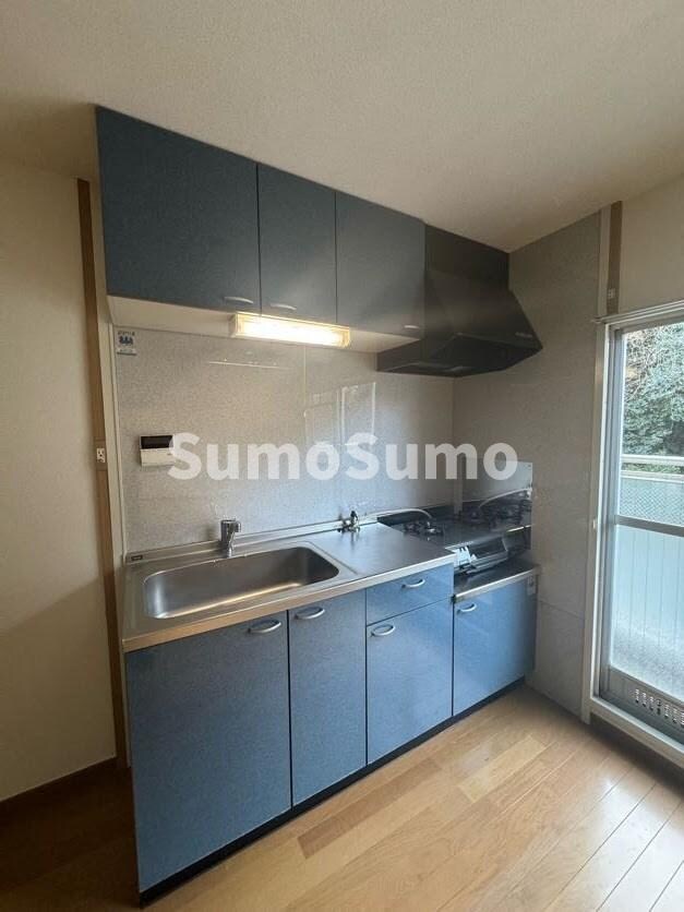 物件内観写真5　(キッチンでお料理をお楽しみください)