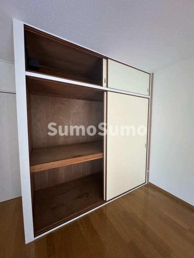 物件内観写真11　(収納スペース豊富です)