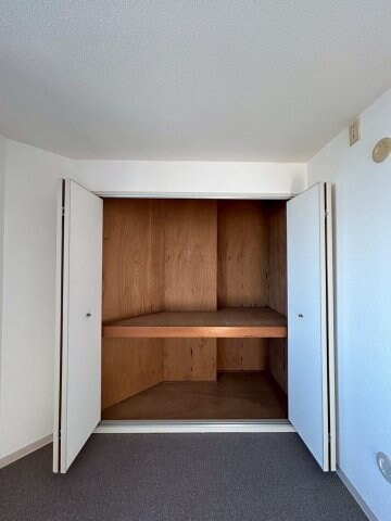 物件内観写真11　(こまごまとしたものを収納できそうですね)