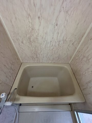 物件内観写真23　(コンパクトで使いやすいお風呂です)