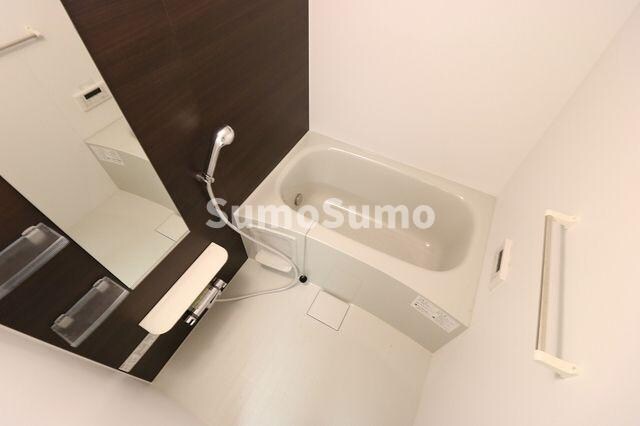 物件内観写真9　(きれいなお風呂です)