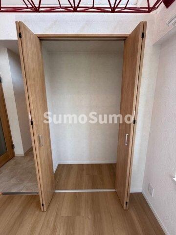 物件内観写真14　(収納スペース豊富です)