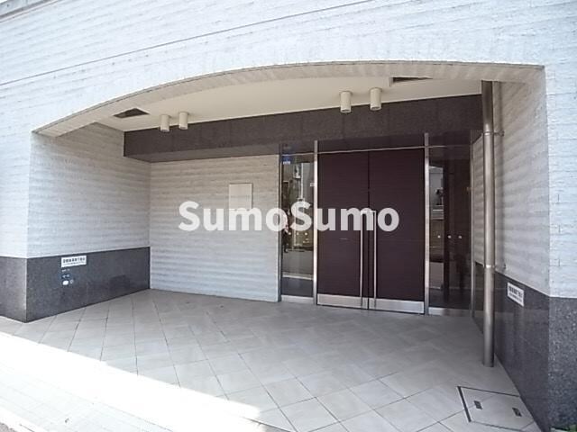 物件外観写真2　(エントランスです)