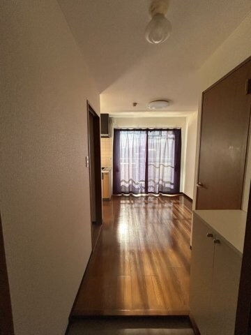 物件内観写真8　(玄関です)