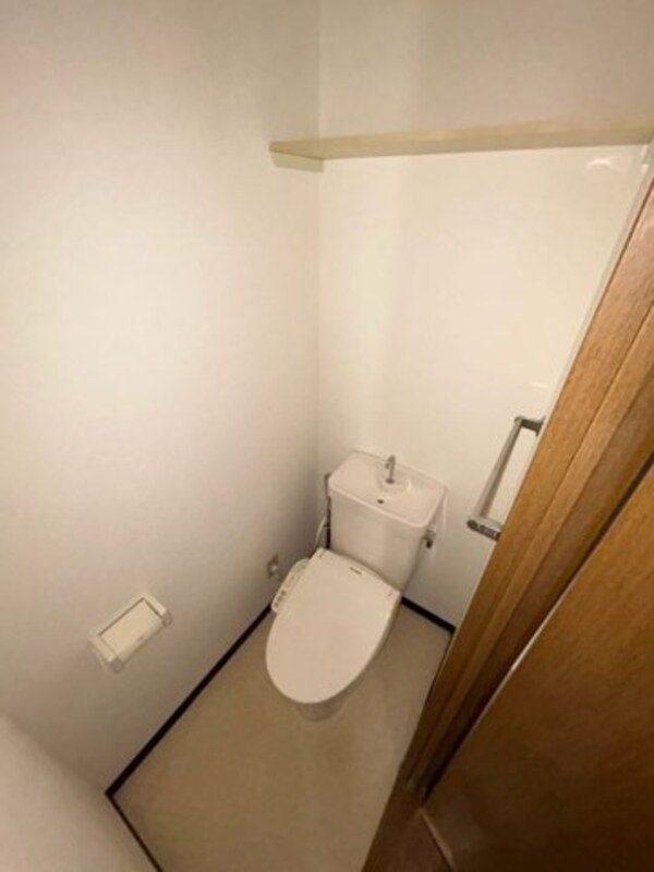 トイレ(清潔感のあるトイレです)