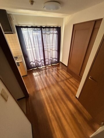 物件内観写真20　(内装は落ち着いています)