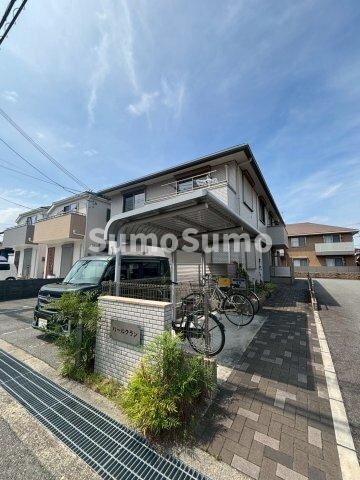 物件外観写真1　(外観もきれいです)