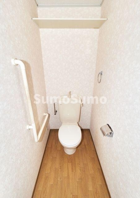 物件内観写真10　(コンパクトで使いやすいトイレです)