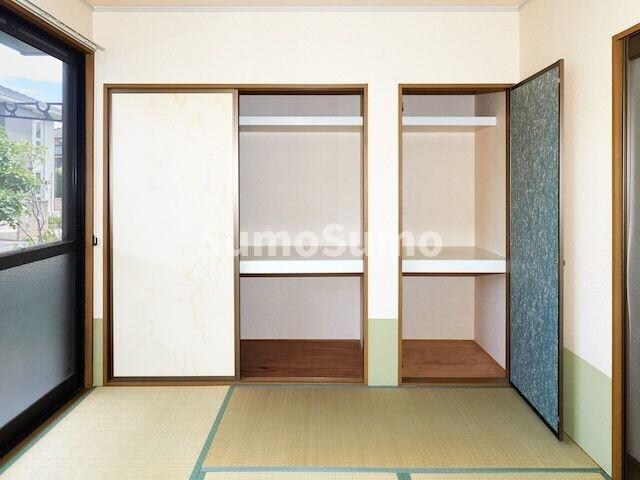 物件内観写真17　(ちょっとした収納スペースも充実しています)