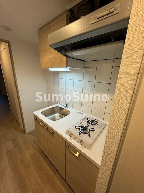 物件内観写真10　(コンパクトなキッチンで掃除もラクラク)