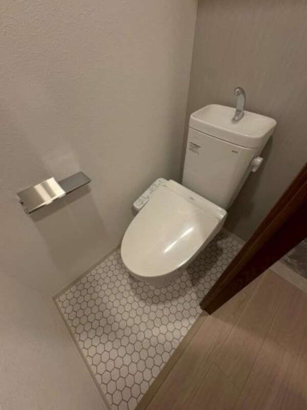 トイレ(清潔感のあるトイレです)